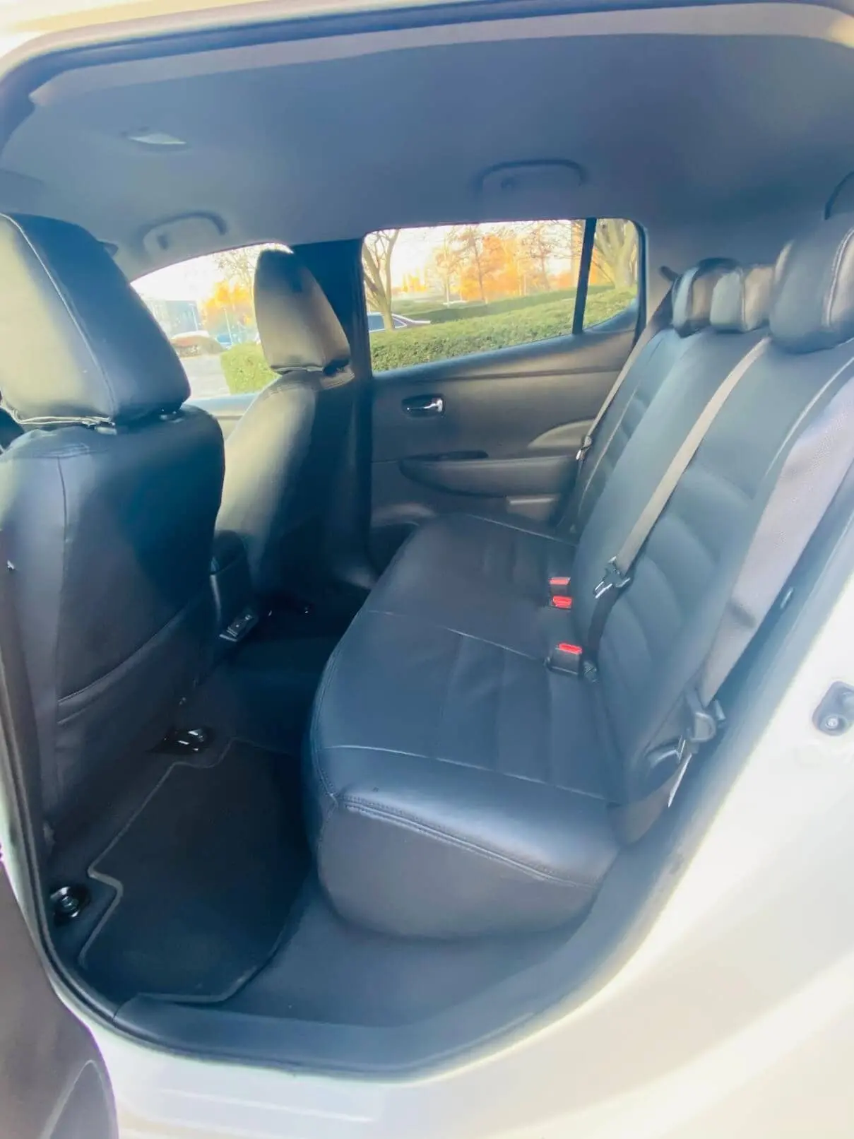 back seat Nissan Leaf